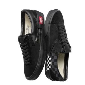 vans slip on cap black